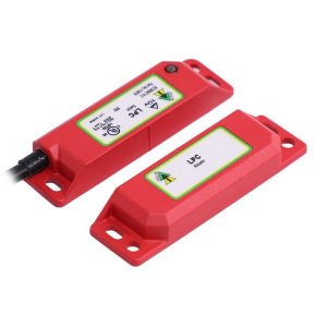 110070 LPC 3NC 2M with LED