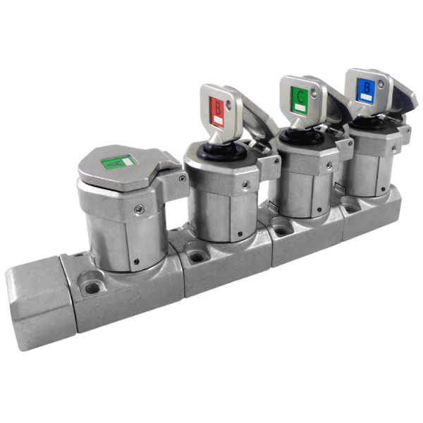 Idem SS-KE-NS3: Key Exchange 3  1st key trapped 2 keys released No